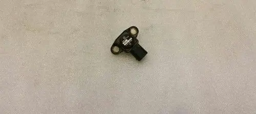 Mercedes-Benz C W205 Oil pressure sensor A0101537228
