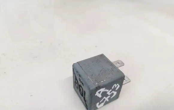 Seat Alhambra (Mk1) Other relay 1j0906381a v23134-b63-x396
