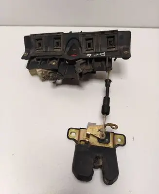 Audi A6 S6 C5 4B Tailgate/trunk/boot lock/catch/latch 4B5827505B 3098
