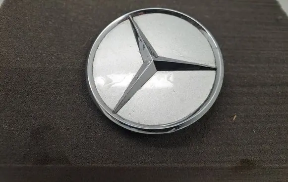 Mercedes-Benz CLS C218 X218 Original wheel cap 2204000125