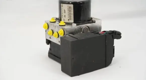 Mercedes-Benz C W204 ABS Pump A0064312512 A2045454632