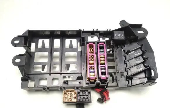 Audi A6 S6 C6 4F Fuse box set 4F0971845 8k0951253 643