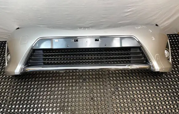 Toyota Auris E180 Front bumper
