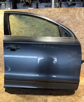 Audi Q7 4L Front door 