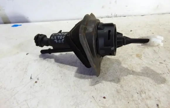 Ford Focus C-MAX Clutch slave cylinder 