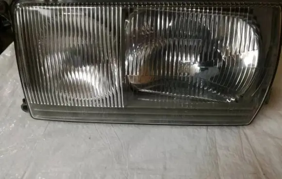 Mercedes-Benz W123 Headlight/headlamp 1EJ003050171