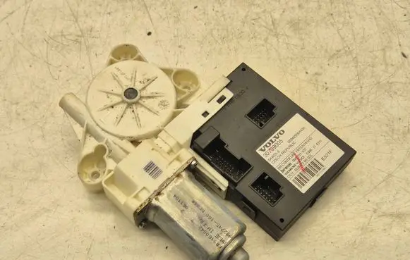Volvo V50 Front door window regulator motor 30739005