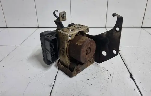 Mazda MPV II LW ABS Pump 2059442 4364452