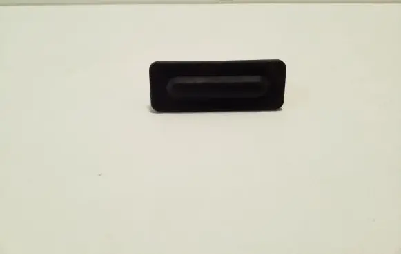 Opel Grandland X Tailgate opening switch 9827560380