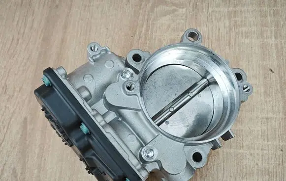 BMW X5 G05 Throttle valve 9847189