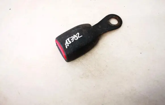 Citroen C-Crosser Middle seatbelt buckle (rear) 0896a