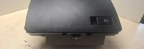 Volkswagen PASSAT B6 Glove box 3C1857114 T0024226 P0108696
