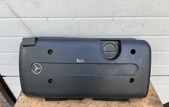 Mercedes-Benz E W211 Engine cover (trim) A6460100567