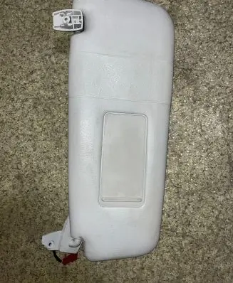 BMW 5 E60 E61 Sun visor 7066649