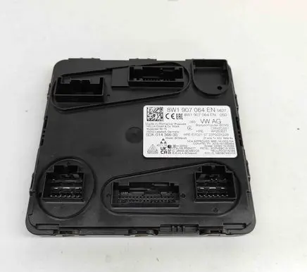 Audi A4 S4 B9 8W Central body control module 5DK014366 8W1907064