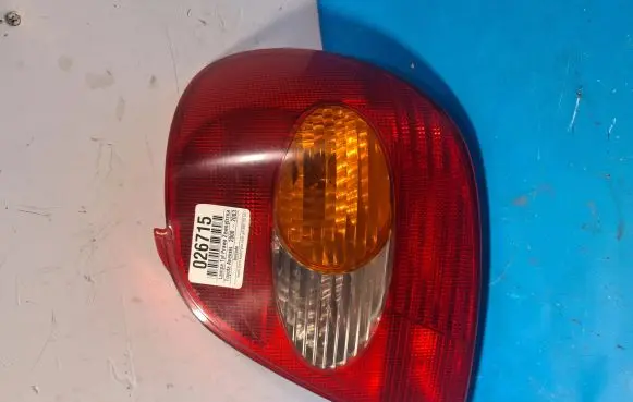 Toyota Avensis Verso Rear/tail lights