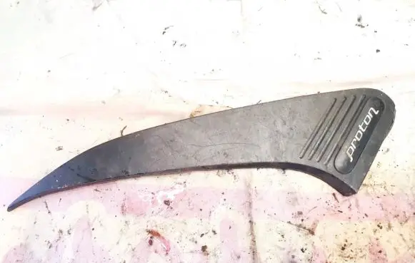 Proton Persona I (C95, C96, C97, C98, C99) Other rear door trim element mb883117