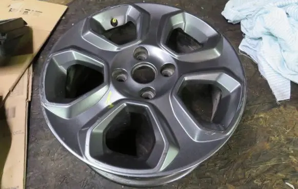 Ford Ecosport R16 alloy rim 
