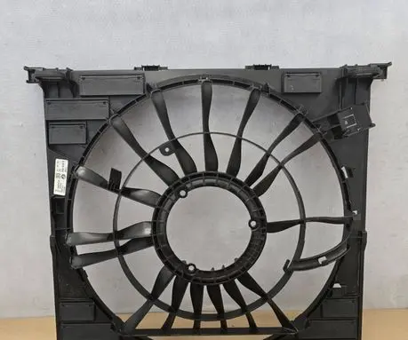 BMW i5 G60 Radiator cooling fan shroud 5A18808 22828110 PH38800808