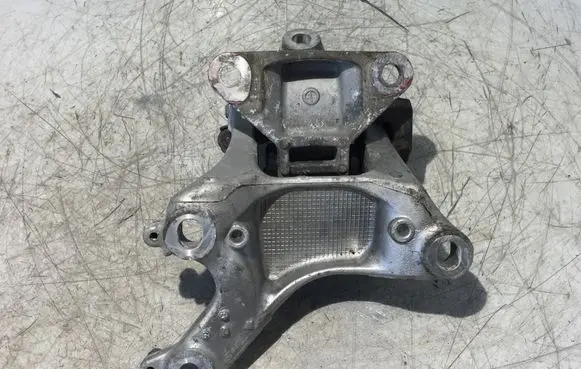 Honda Civic IX Gearbox mount