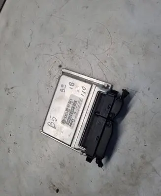 Volkswagen PASSAT B5 Engine control unit/module 8D0907558E 26SA5407 0261204805
