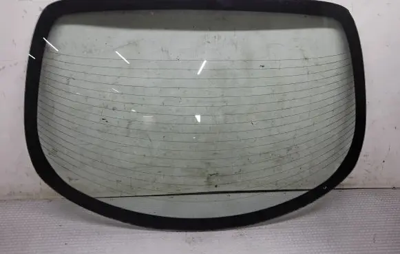 Nissan Primera Rear windscreen/windshield window 