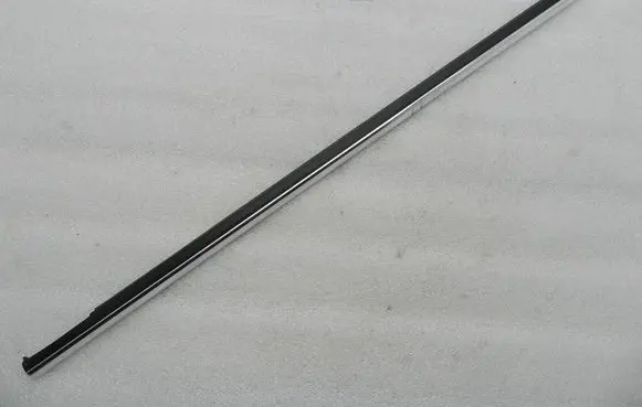 Volkswagen PASSAT B5.5 Rear door rubber seal (on body) 3B4839475