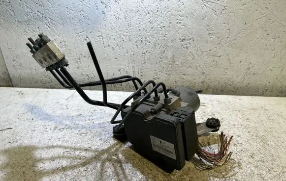 BMW 5 F10 F11 ABS Pump 6865862 6865860 DSCDXX9L6