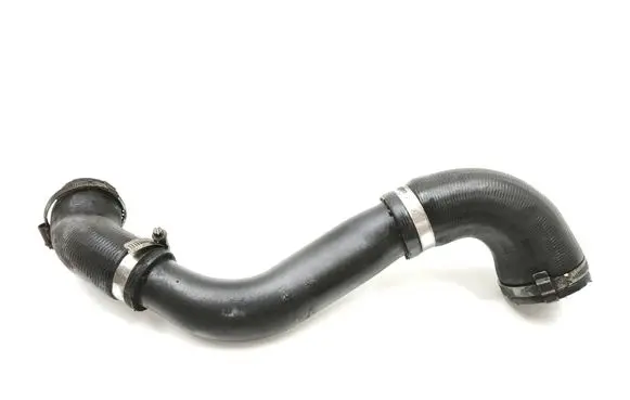 Ford Kuga II Intercooler hose/pipe AV616K863AD