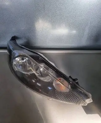 Ford Fiesta Headlight/headlamp 1EJ24704502 8A6113W029AJ