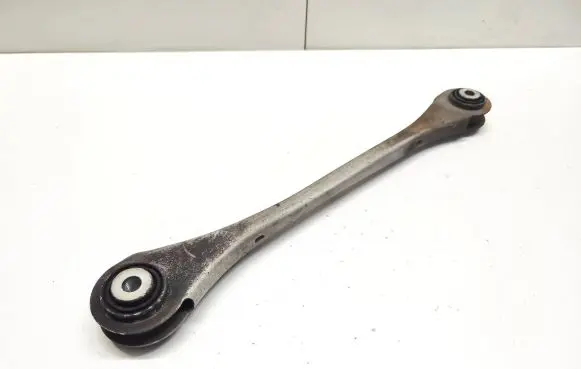 Rear control arm