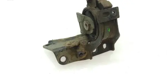 Toyota Corolla Verso AR10 Engine mount bracket
