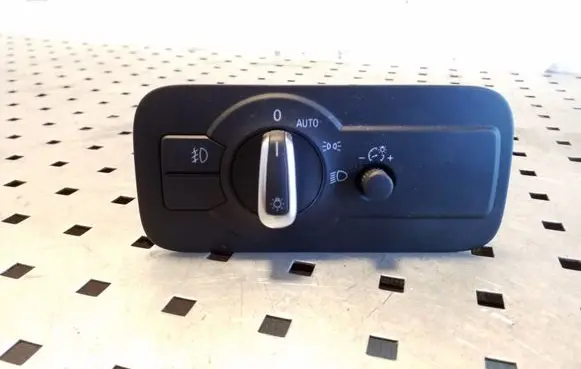 Volkswagen Touareg II Light switch 7P6941431E