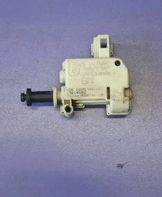 Opel Astra H Tailgate boot lock/latch motor 13214182