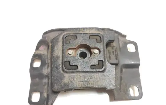 Volvo V50 Engine mount bracket 4N517M121