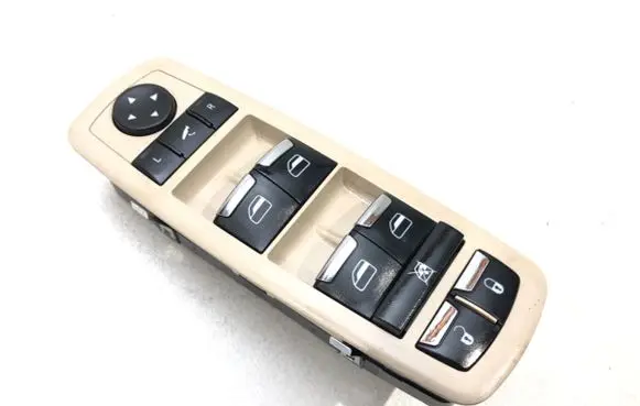 Maserati Quattroporte Electric window control switch 670019515