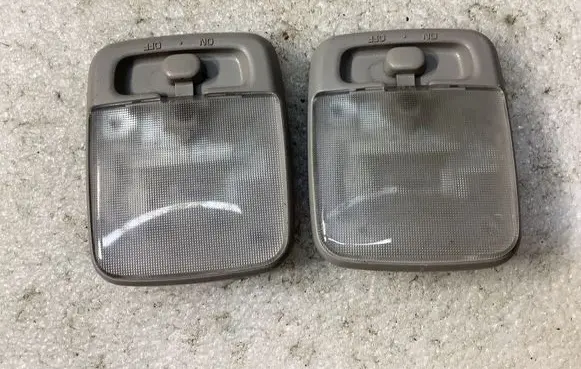 Nissan X-Trail T30 Rear seat light