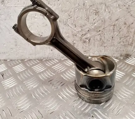 Volkswagen Golf VII Piston 
