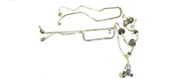 Subaru Forester SH Fuel injector supply line/pipe EE20Z
