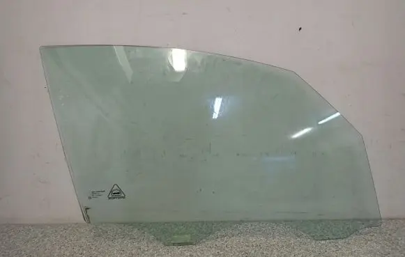Hyundai ix20 Sliding door window/glass 