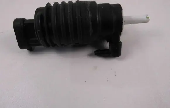 Renault Clio I Windscreen/windshield washer pump 7700802336