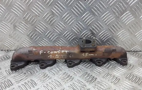 Ford Courier Exhaust manifold
