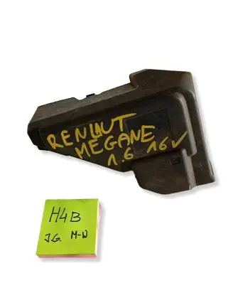 Renault Megane II Fuse box cover 8200257957