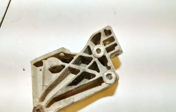 Opel Vectra C Engine mounting bracket 90571112