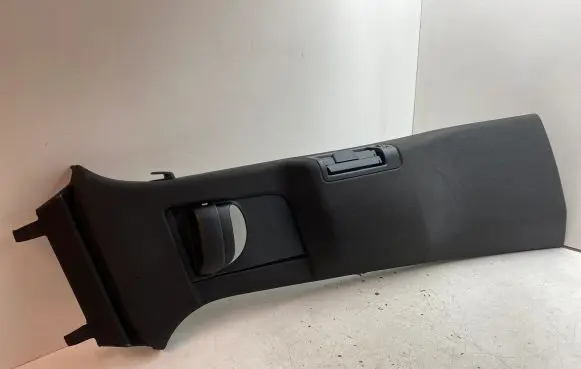 Volvo XC60 (B) pillar trim (top) 32132589