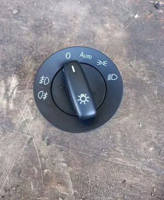 Volkswagen Tiguan Light switch 1K0941431BM