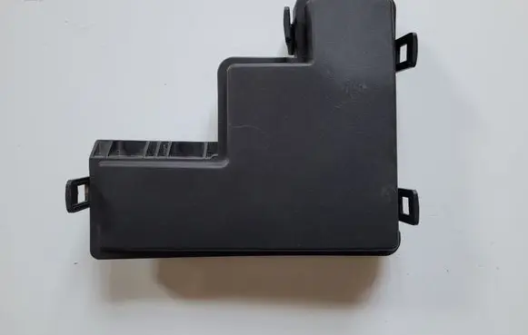 Nissan Rogue Fuse box cover 243824BA0A