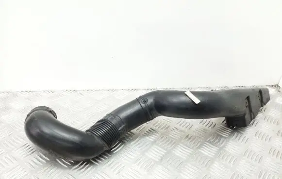 Audi A2 Air intake duct part 8Z0129617B 8Z0129617C