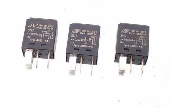 Ford Galaxy Other relay 7M0951253C 95VW10K705EA