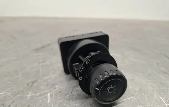 Opel Monterey Light switch 21230